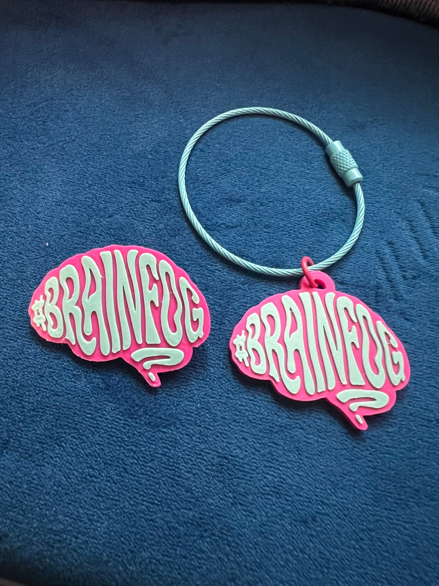#BRAINFOG？バッジ&キーホルダー